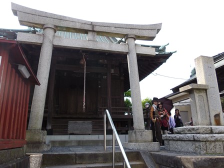 六塚稲荷神社
