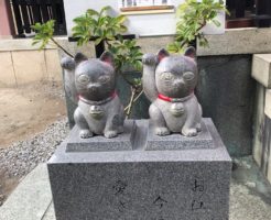 今戸神社の招き猫像